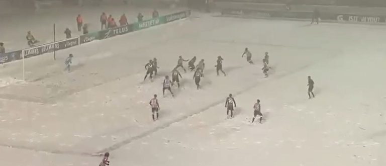 نهائي الدوري الكندي الثلجي