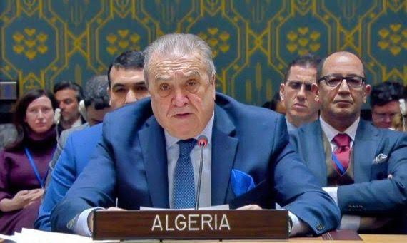 السفير عمار بندجامة مندوب الجزائر في الأمم المتحدة يلقي كلمة في مجلس الأمن