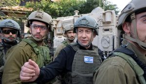 بنيامين نتنياهو خلال زيارة نتنياهو للمنطقة العازلة قرب الجولان المحتل