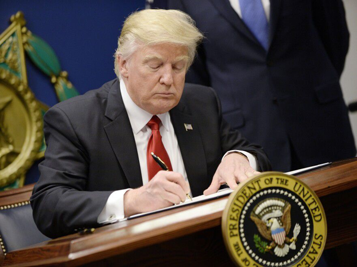 دونالد ترمب