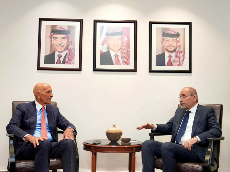 وزير الخارجية الأردني