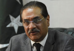 وزير الدفاع الباكستاني