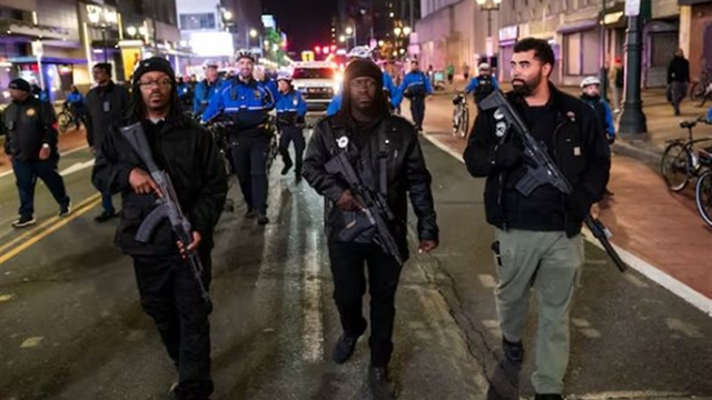 الفهود السود