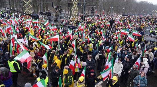 شخصيات معارضة إيرانية