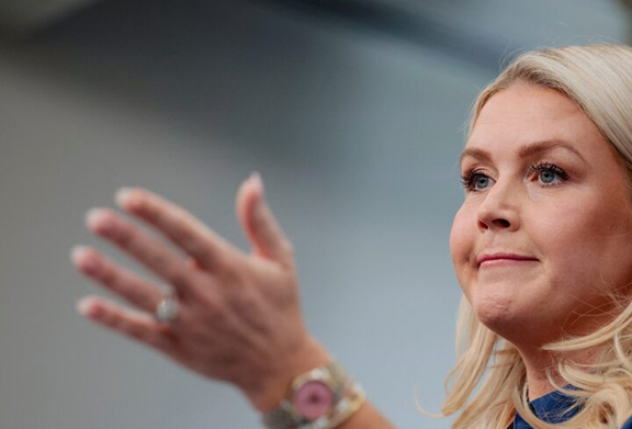 كارولاين ليفيت