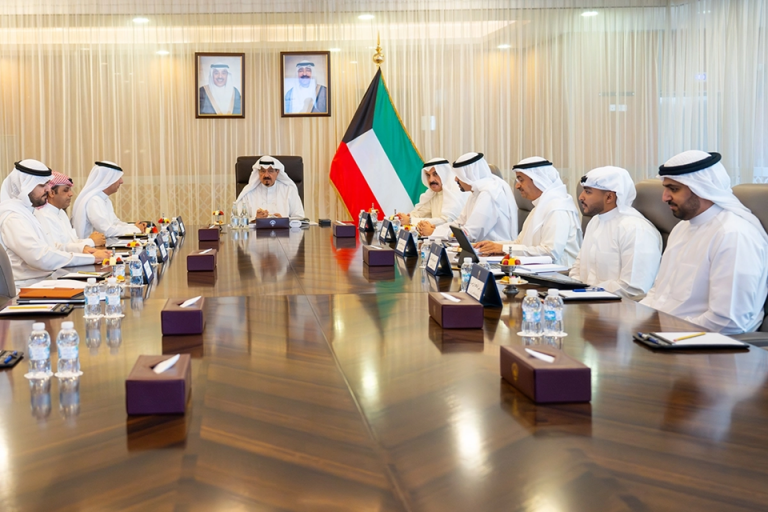 الكويت تتحرك نحو إصلاح إداري شامل بإعادة هيكلة الأجهزة الحكومية لرفع الكفاءة وتحسين الخدمات العامة