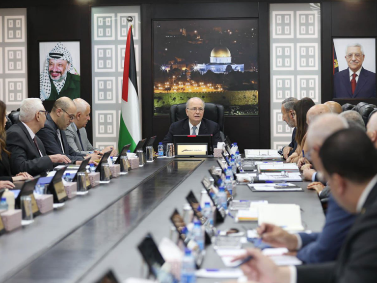 فلسطين