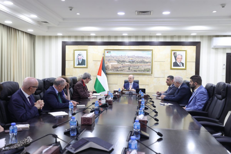 فلسطين