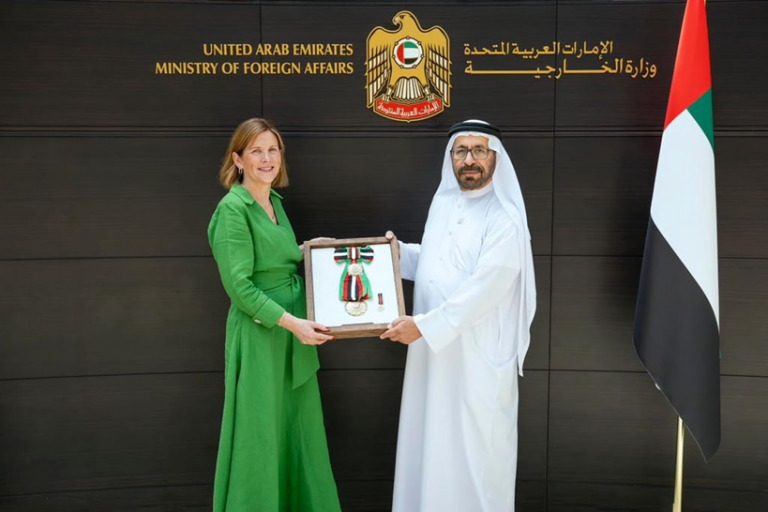 الامارات