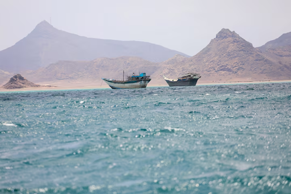 إيران