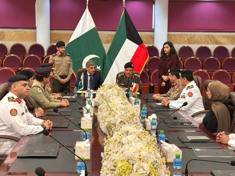 الكويت