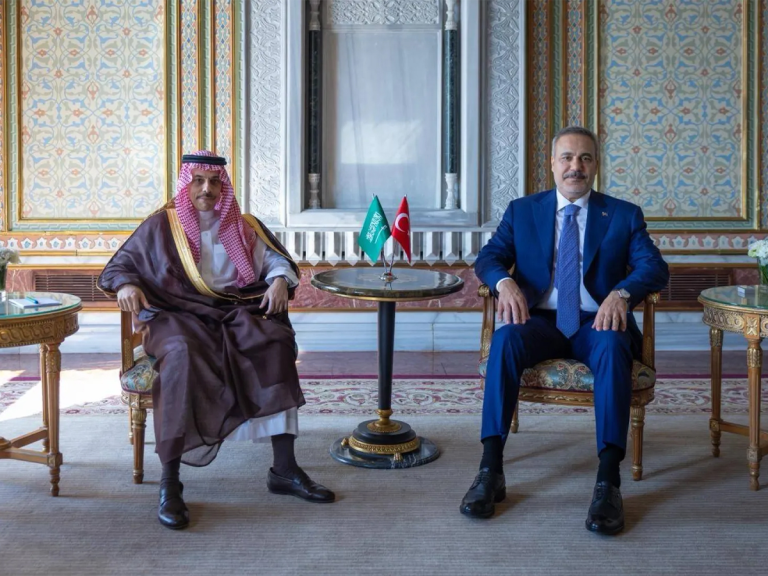 وزير الخارجية التركي